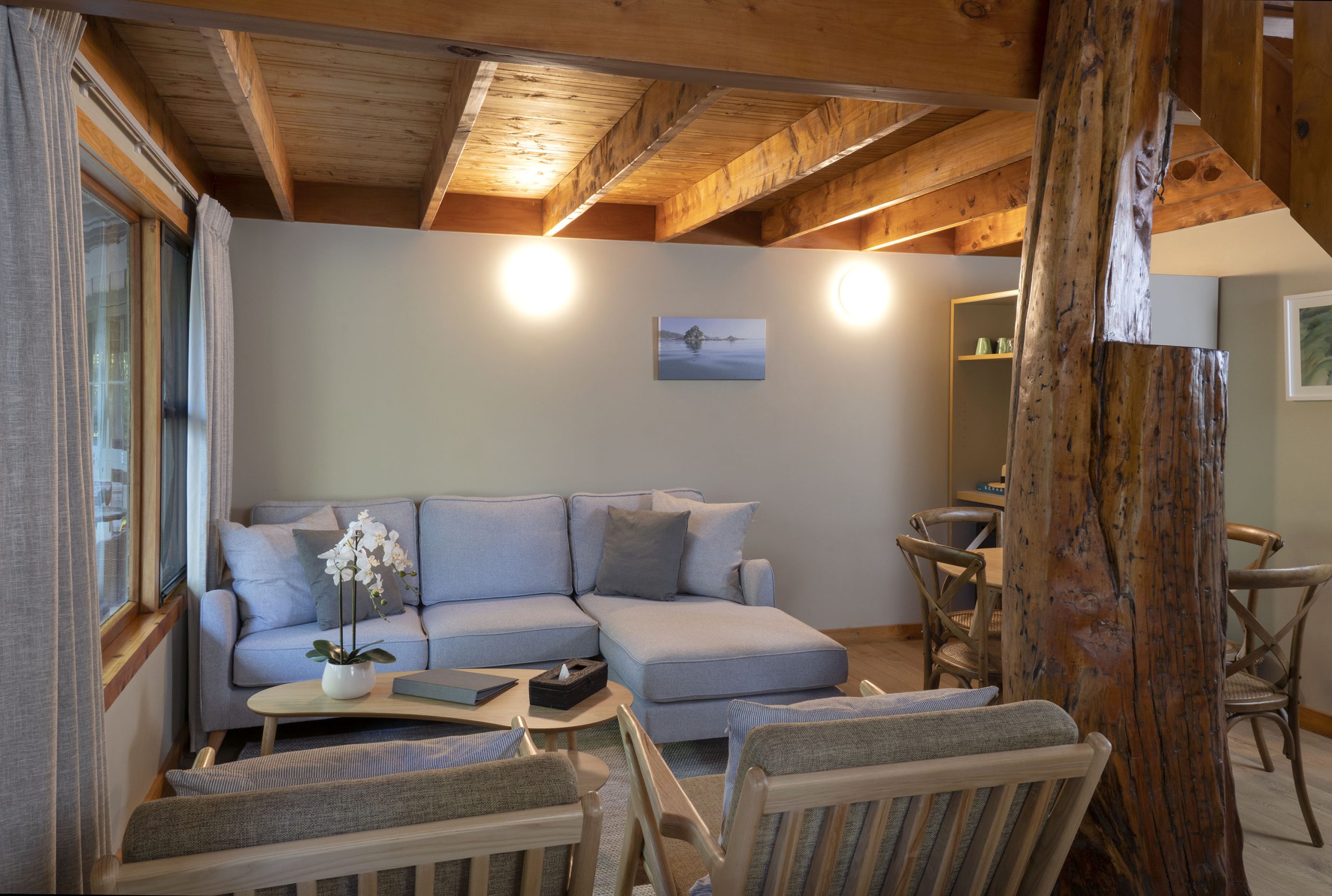 Awaroa Lodge Family room