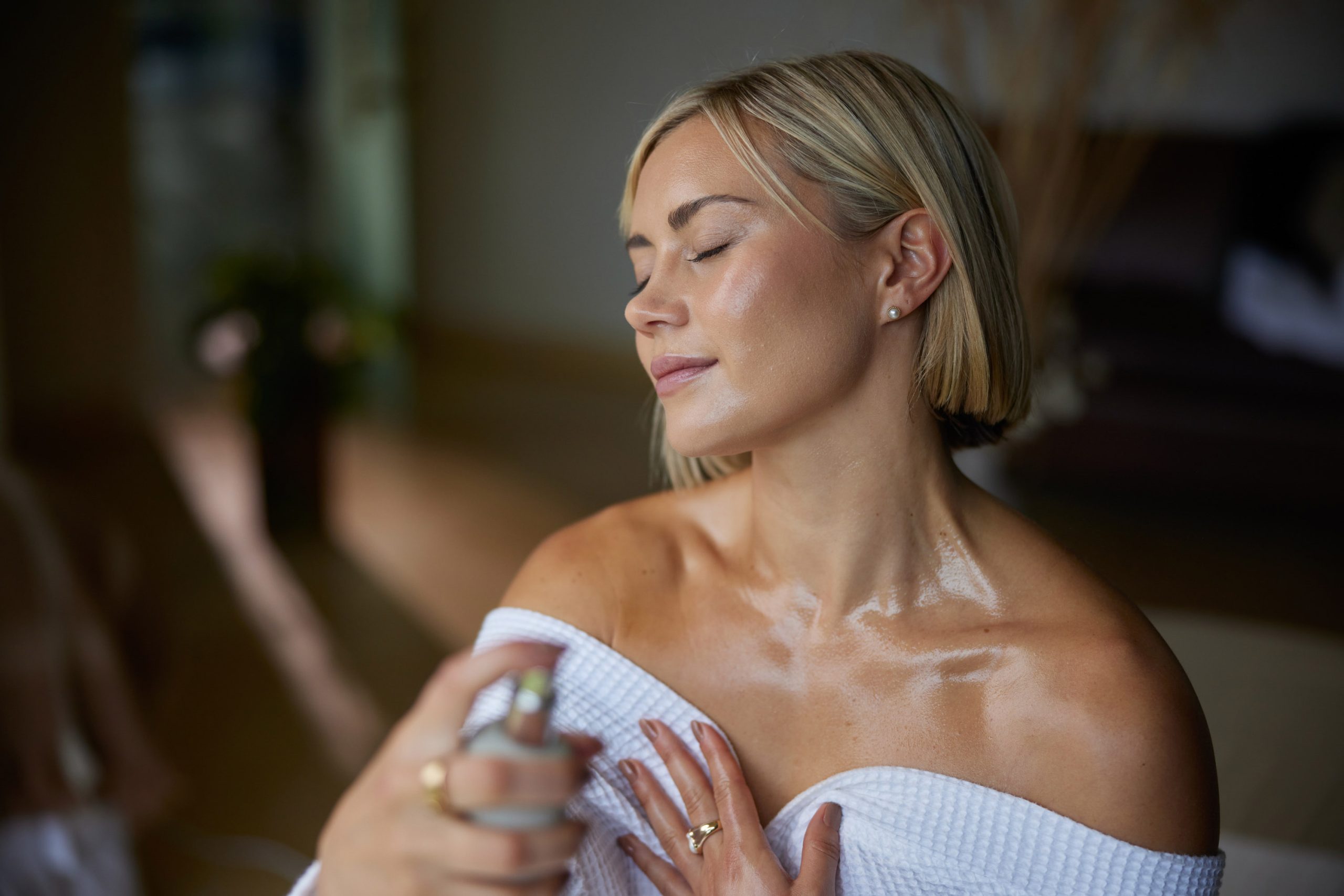 Coronet Ridge_SpaPersonMassage_LS_04